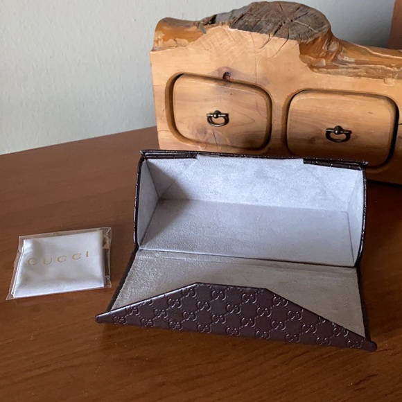 Gucci Glasses Case - Picture 7 of 9